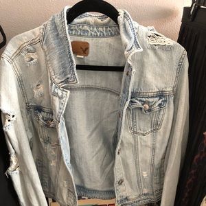 American eagle distressed jean jacket